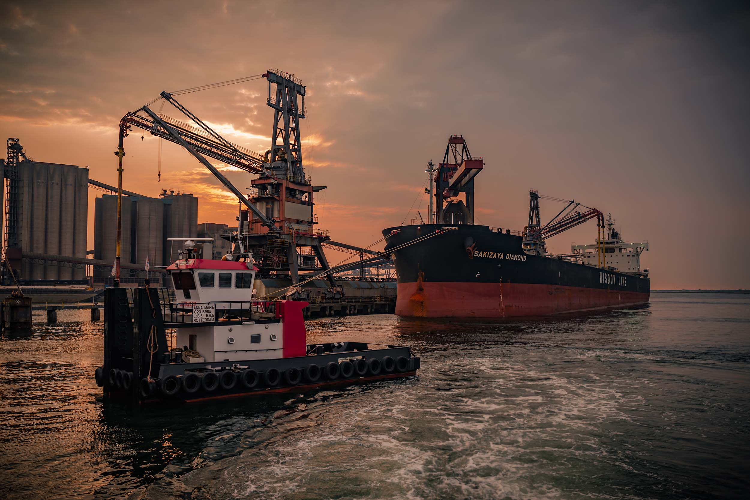 VKV Service Sleepboot huren Rotterdam